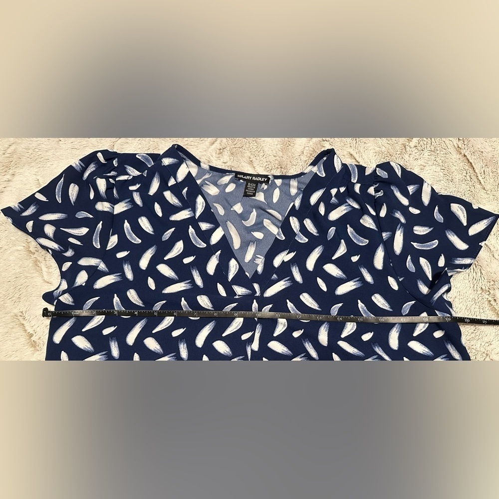 HILARY RADLEY Blue Brush Stroke Print Blouse Top Short Sleeve V-Neck SMALL - Picture 3 of 8